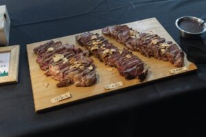 ウェディングBBQ ステーキ３種盛り合わせ