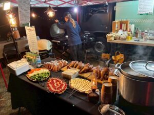 信州野菜のピクルスやスモーク料理